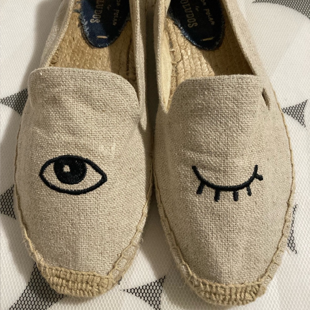 Soludos Beige Espadrille Slippers with Black Eye Embroidery